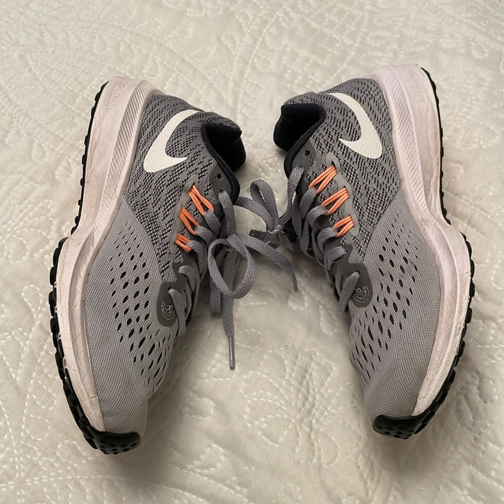 Nike ZOOM WINFLO 4 Athletic Running Shoes Size 6 Lightly Used Fall Color - Picture 12 of 16